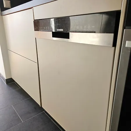 Ueber Den Daechern Leipzigs - Hochwertiges Mit Dachterrasse Im Zentrum Leipzigs